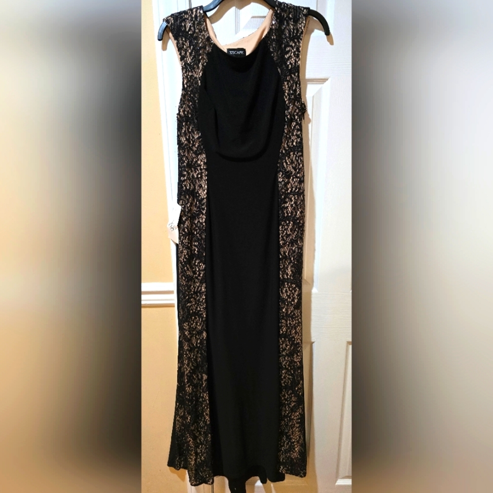 XSCAPE black and tan sleeveless sequined form-fitting dress. Size 12